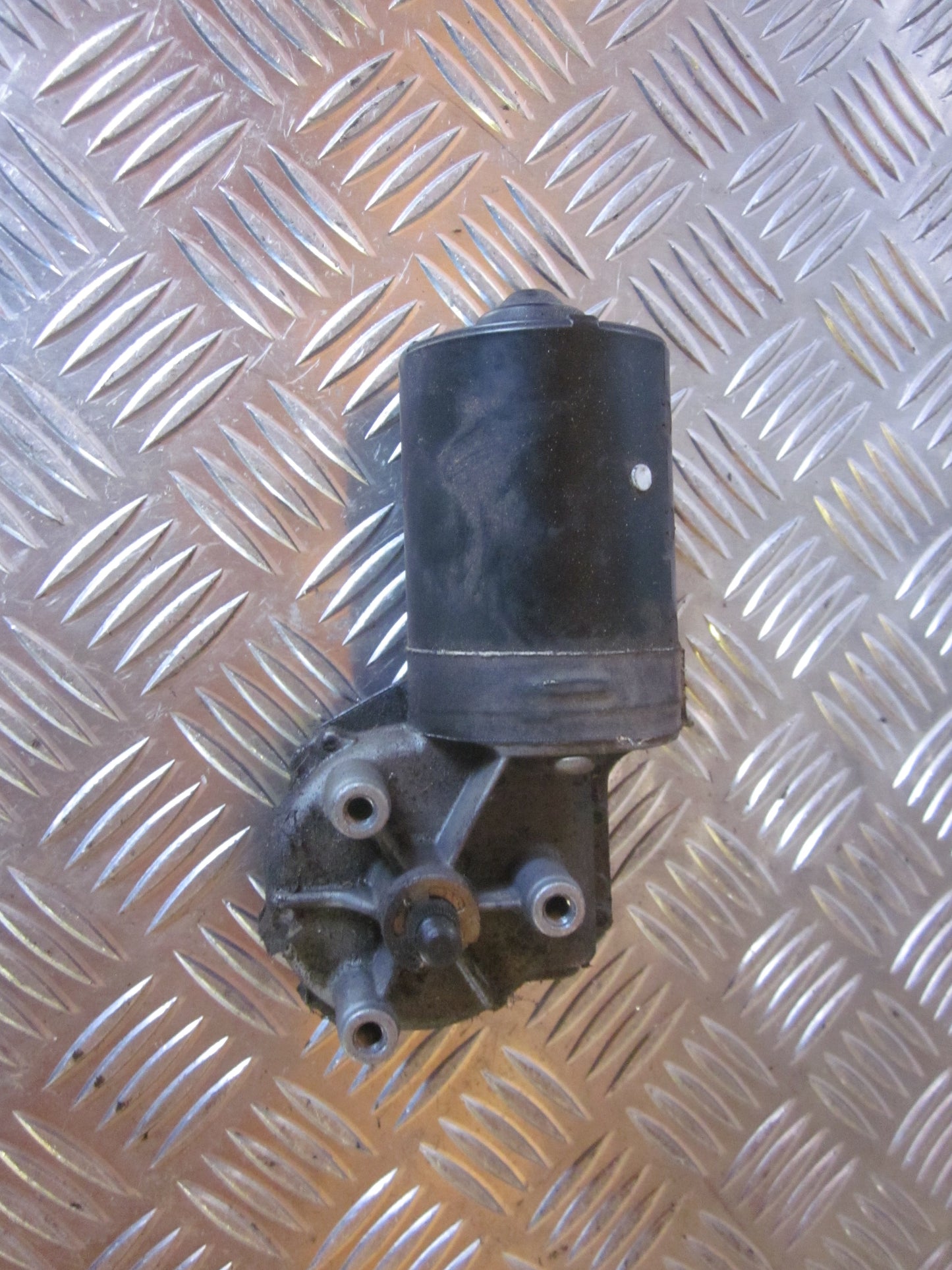 Brugt Skoda Octavia (1U) (97-04) Viskermotor med kun 272.000 Km. fra Autogenbrug / Autoophug