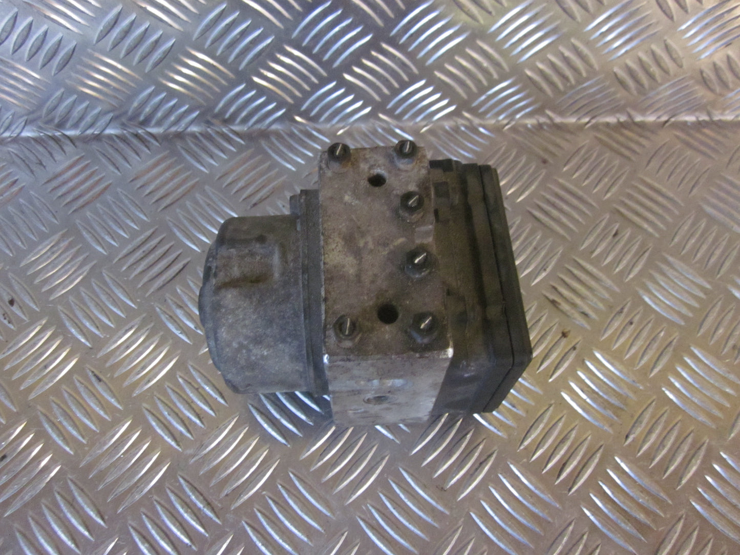 Brugt Toyota Picnic/Sportsvan (97-02) Abs Pumpe med kun Ukendt Km. fra Autogenbrug / Autoophug