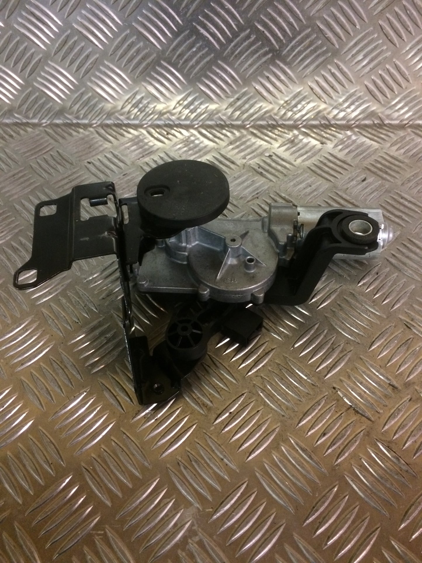 Brugt BMW 3-Serie (05-13) Bagrudevisker Motor med kun Ukendt Km. fra Autogenbrug / Autoophug