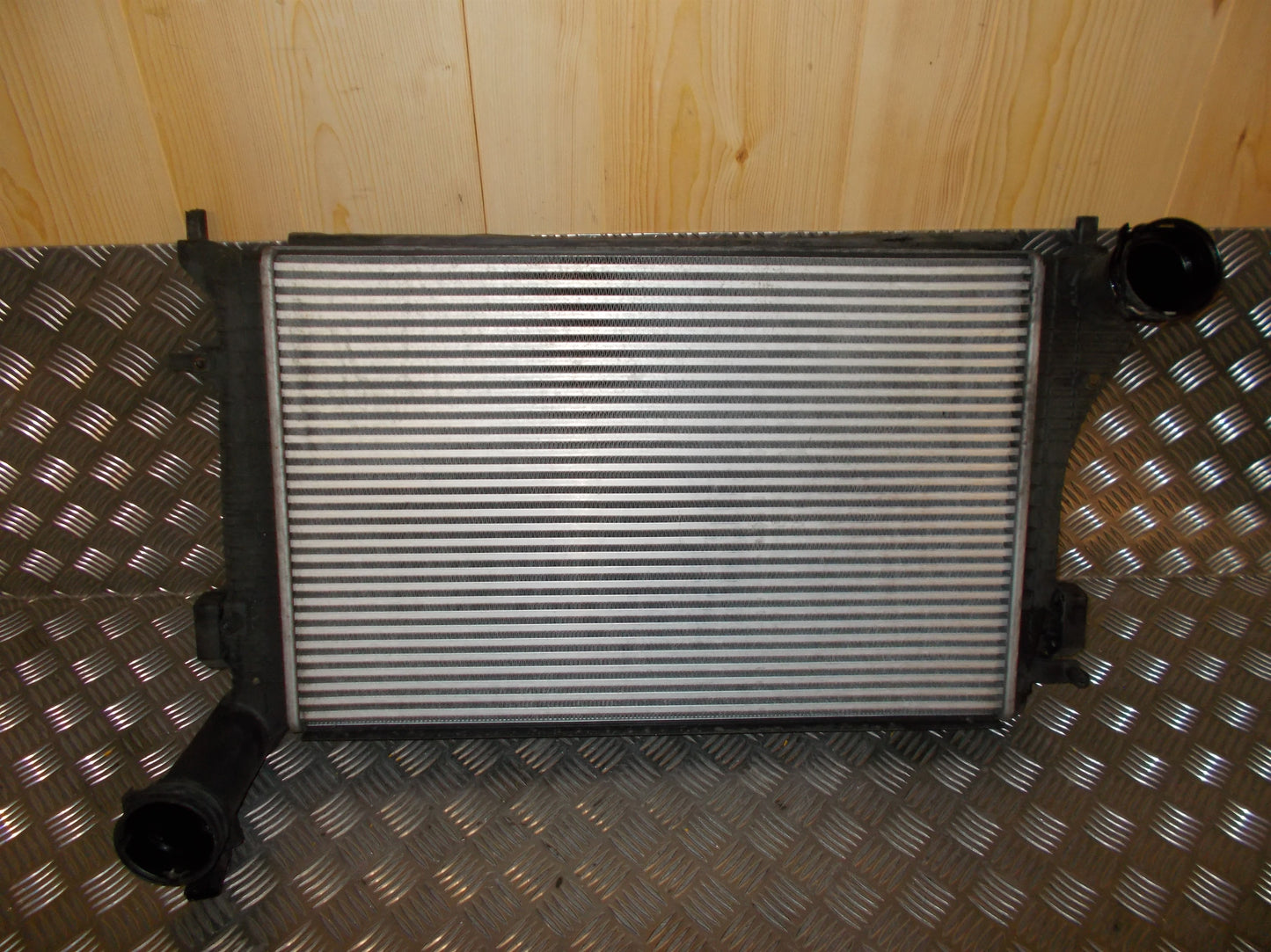 Brugt Skoda Octavia (1Z) (04-13) Køler Intercooler med kun 116.000 Km. fra Autogenbrug / Autoophug
