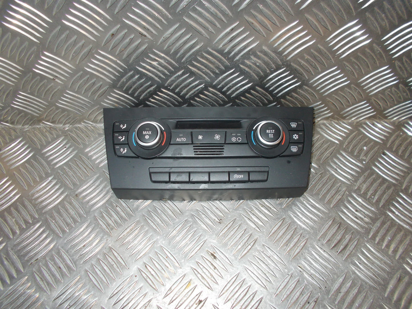 Brugt BMW 3-Serie (05-13) Varmeregulering med kun 334.000 Km. fra Autogenbrug / Autoophug