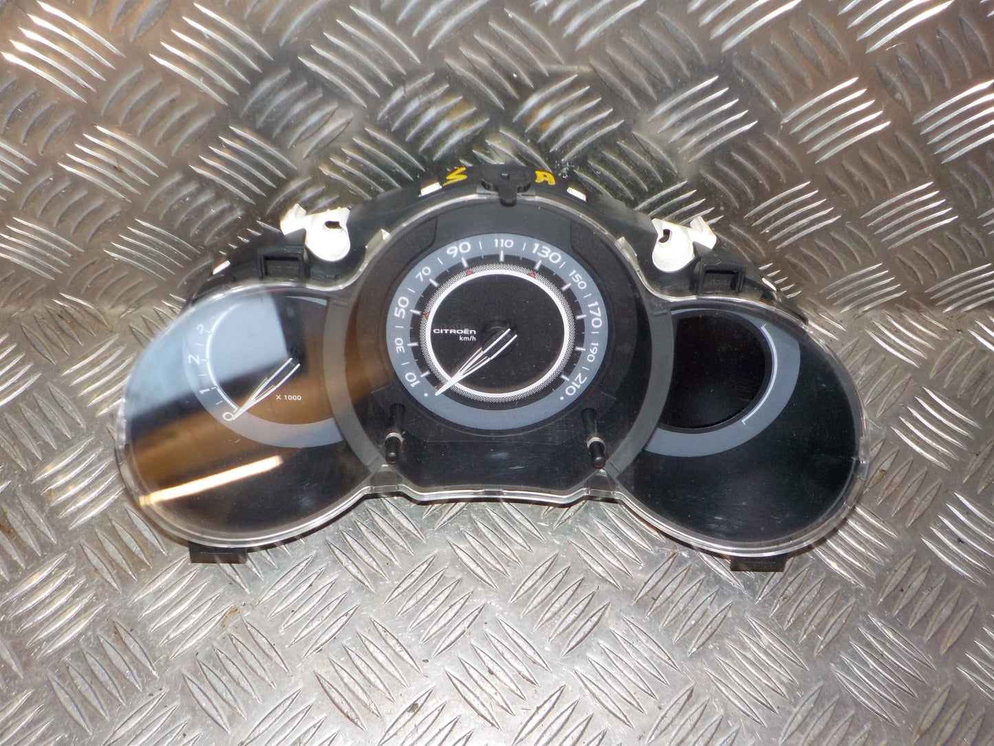 Brugt Citroen C3 Ii (10-17) Instrument M/Omdr.Tæller - Speedometer med kun 183.000 Km. fra Autogenbrug / Autoophug