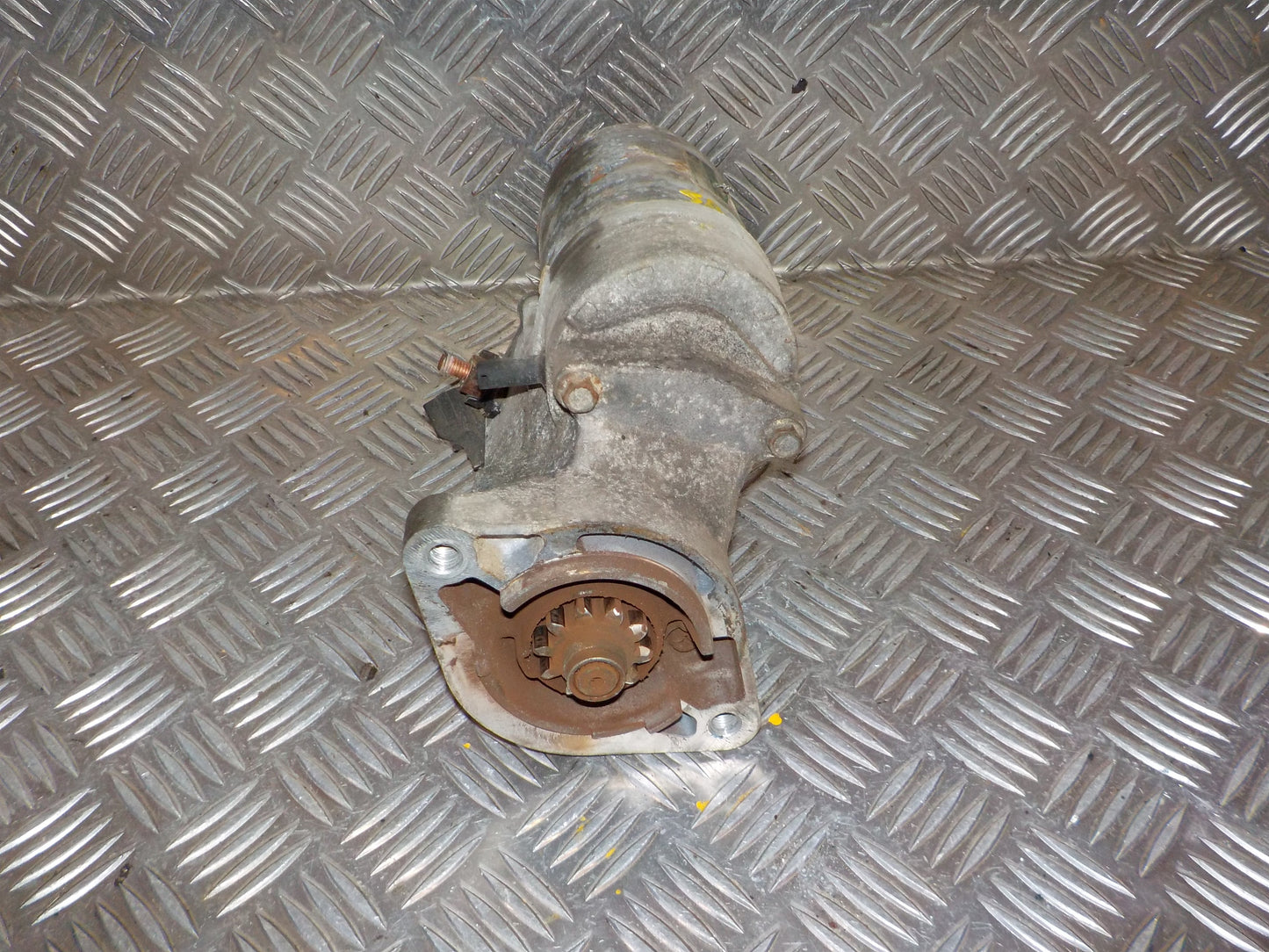Brugt Toyota Picnic/Sportsvan (97-02) Starter med kun 169.000 Km. fra Autogenbrug / Autoophug