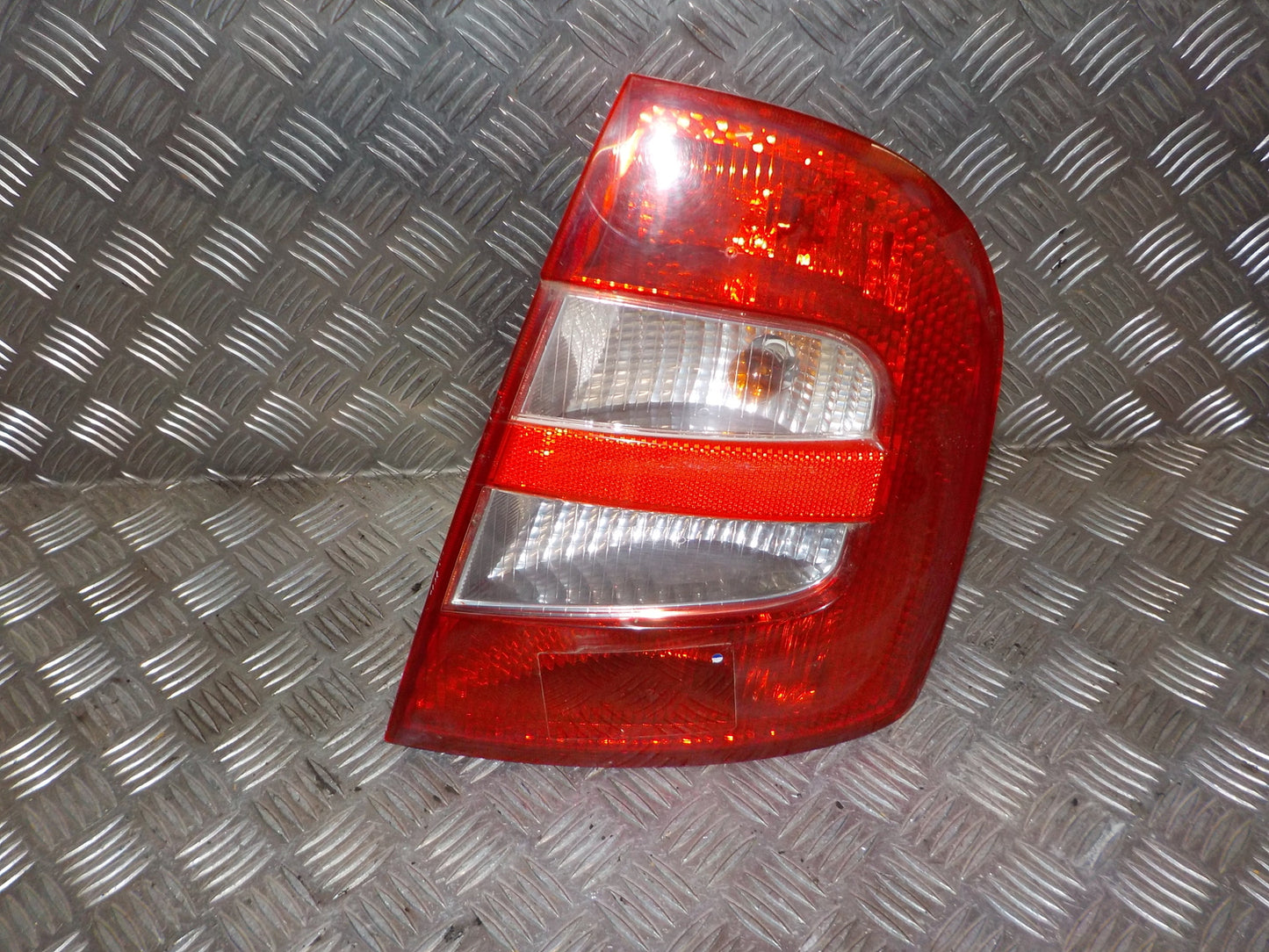 Brugt Skoda Fabia (6Y) (00-07) Baglygte med kun 146.000 Km. fra Autogenbrug / Autoophug