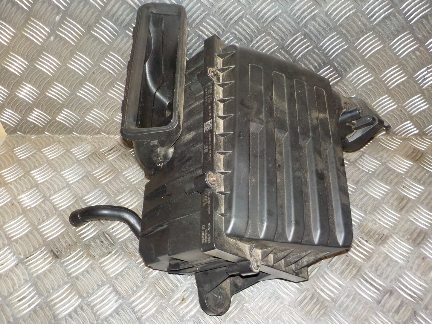 Brugt Skoda Octavia (5E) (13-20) Luftfilterkasse med kun 210.000 Km. fra Autogenbrug / Autoophug