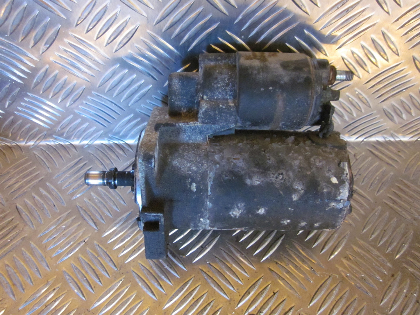 Brugt VW Polo (90-93) Starter med kun 184.000 Km. fra Autogenbrug / Autoophug