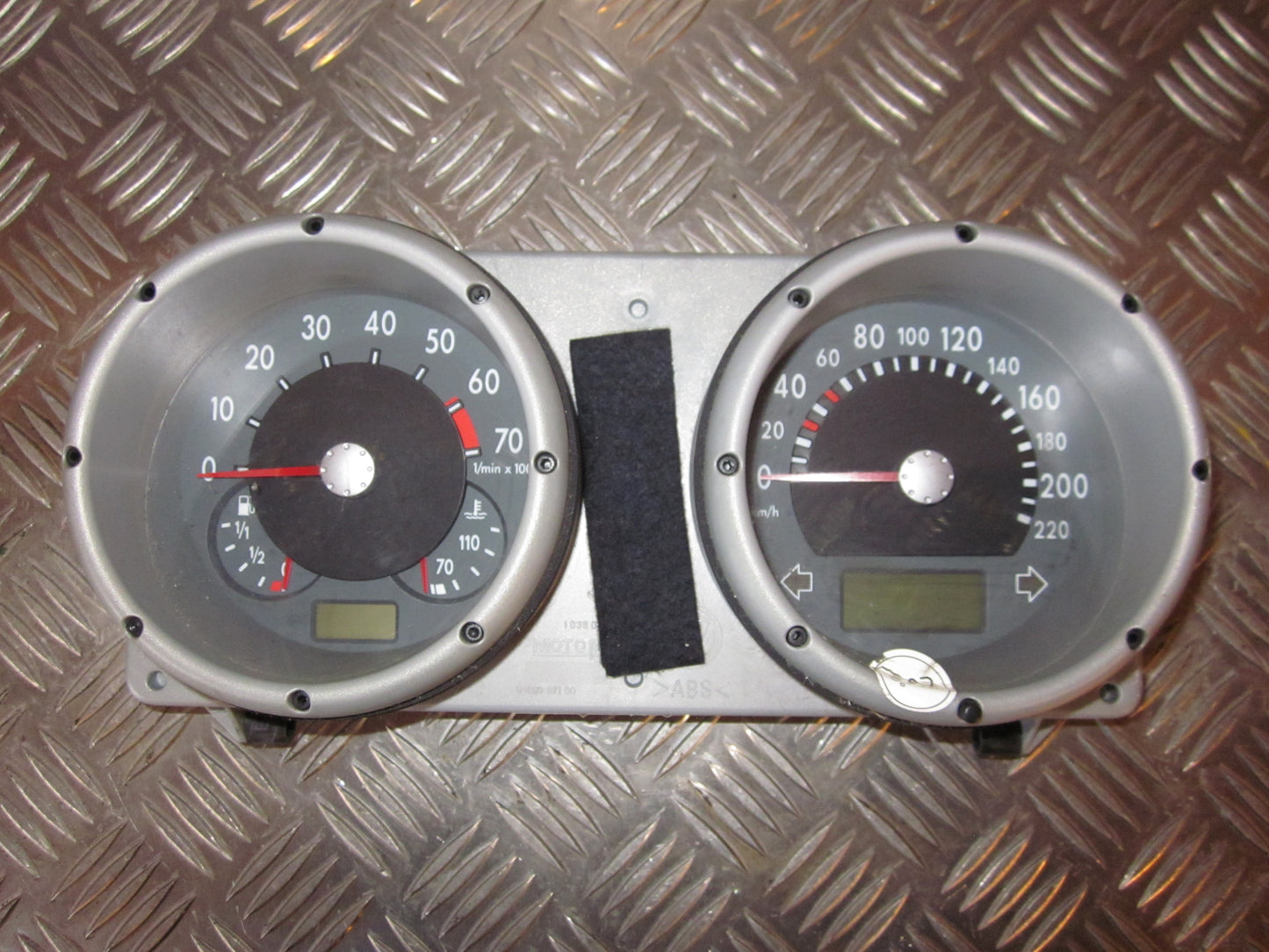 Brugt VW Lupo 6E/6X (98-05) Instrument M/Omdr.Tæller - Speedometer med kun 86.000 Km. fra Autogenbrug / Autoophug