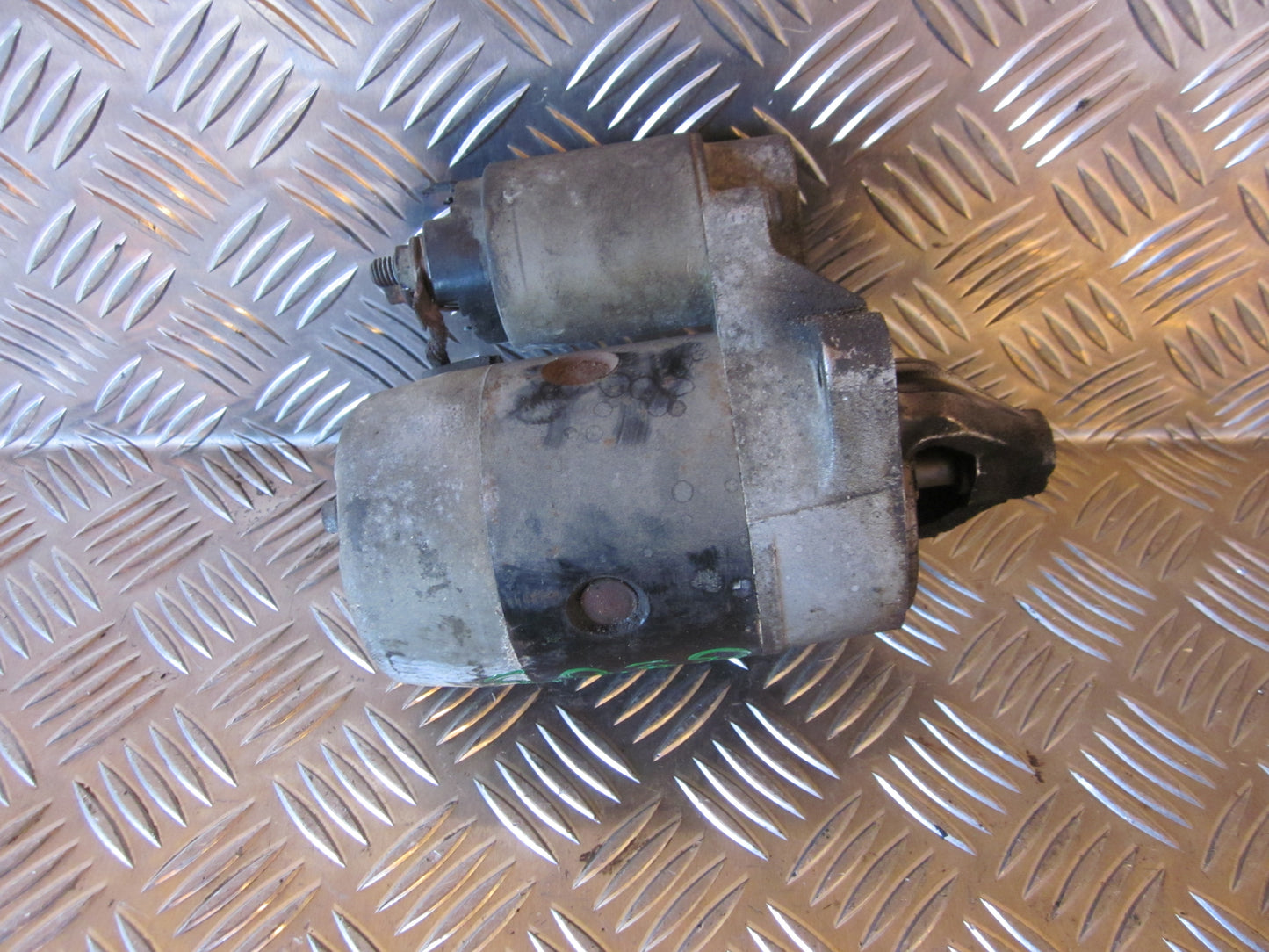 Brugt Mitsubishi Colt (96-02) Starter med kun 280.000 Km. fra Autogenbrug / Autoophug