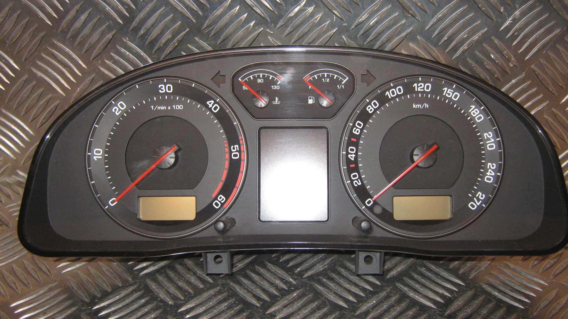 Brugt Skoda Superb (B5) (01-08) Instrument M/Omdr.Tæller - Speedometer med kun 144.000 Km. fra Autogenbrug / Autoophug