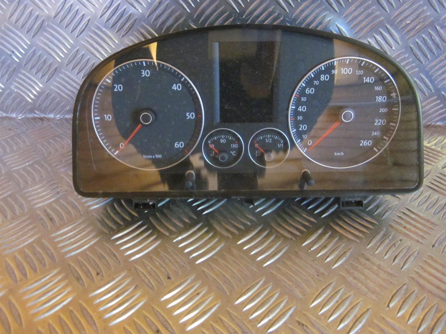 Brugt VW Touran 1T/Gp (03-10) Instrument M/Omdr.Tæller - Speedometer med kun 125.000 Km. fra Autogenbrug / Autoophug