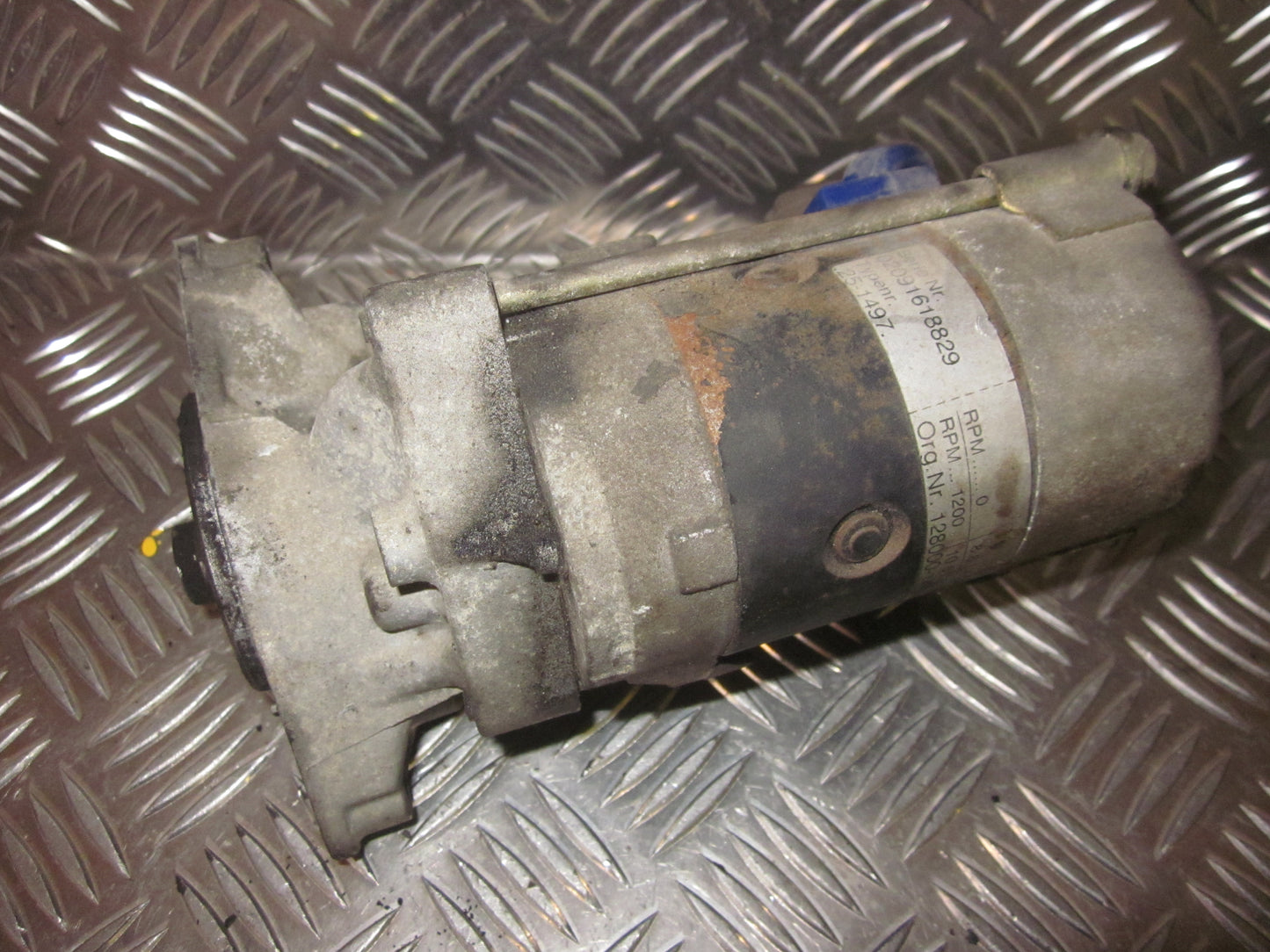 Brugt Toyota Corolla 3D E90 (88-91) Starter med kun 155.000 Km. fra Autogenbrug / Autoophug