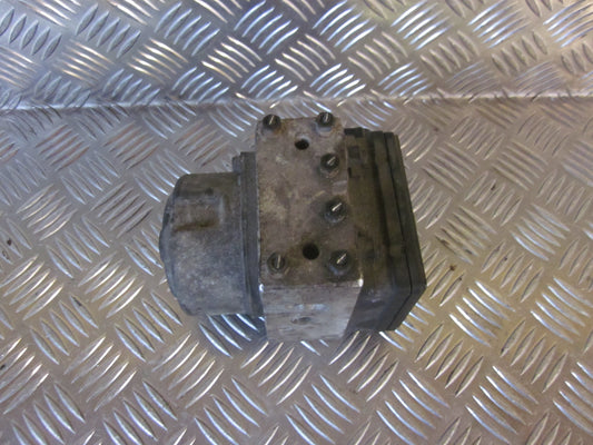 Brugt Toyota Picnic/Sportsvan (97-02) Abs Pumpe med kun Ukendt Km. fra Autogenbrug / Autoophug