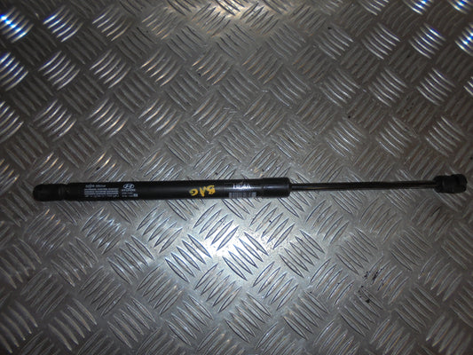 Brugt Hyundai I20 Ma (09-14) Bagklapsdæmper med kun 33.000 Km. fra Autogenbrug / Autoophug