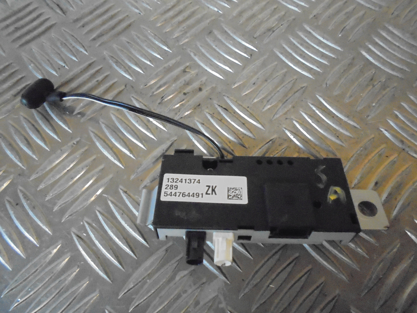 Brugt Opel Insignia A (08-17) Radio Div. Tilbehør med kun 160.000 Km. fra Autogenbrug / Autoophug
