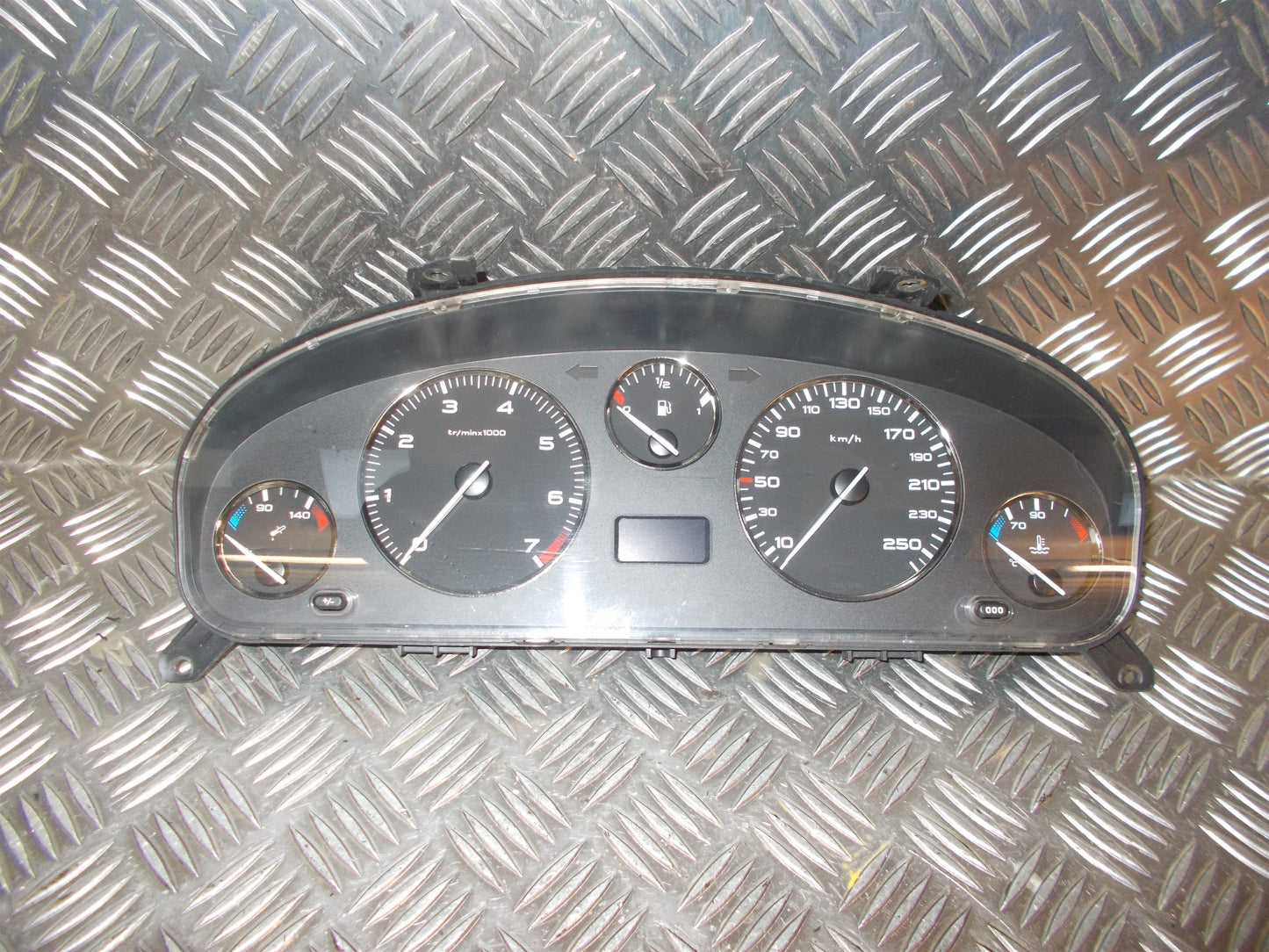 Brugt Peugeot 406 (99-04) Instrument M/Omdr.Tæller - Speedometer med kun Ukendt Km. fra Autogenbrug / Autoophug