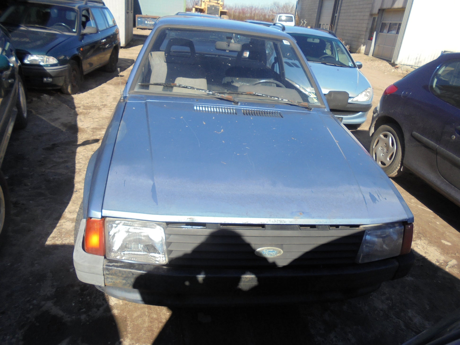 Brugt Ford Escort Mk.3/Orion (80-85) Pluk-Selv-Bil med kun 227.000 Km. fra Autogenbrug / Autoophug