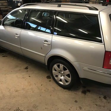 Original VW PASSAT 3B (01-04) BIL UNDER OPHUG Til Danmarks laveste pris. | Mere end 60.000 brugte reservedele på lager | 24 timers levering | 24/7 Support via Livechat