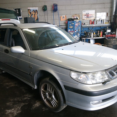 Original SAAB 9-5 (98-10) BIL UNDER OPHUG Til Danmarks laveste pris. | Mere end 60.000 brugte reservedele på lager | 24 timers levering | 24/7 Support via Livechat