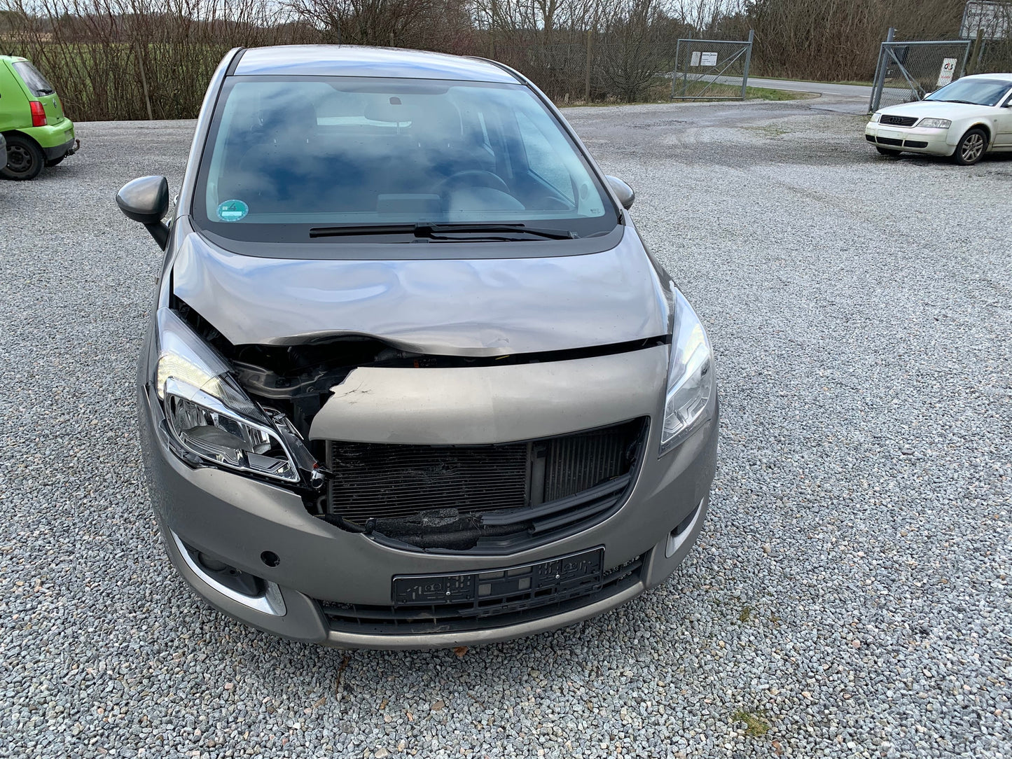 Brugt Opel Meriva B (10-->) Pluk-Selv-Bil med kun 108.000 Km. fra Autogenbrug / Autoophug