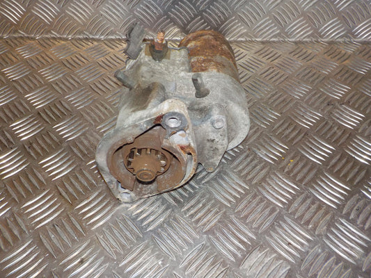 Brugt Toyota Picnic/Sportsvan (97-02) Starter med kun 317.000 Km. fra Autogenbrug / Autoophug