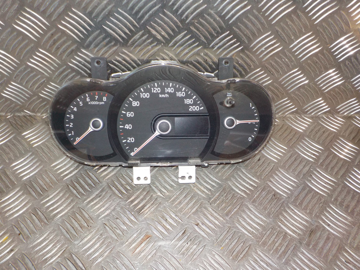 Brugt KIA Picanto (11-16) Instrument M/Omdr.Tæller - Speedometer med kun 142.000 Km. fra Autogenbrug / Autoophug