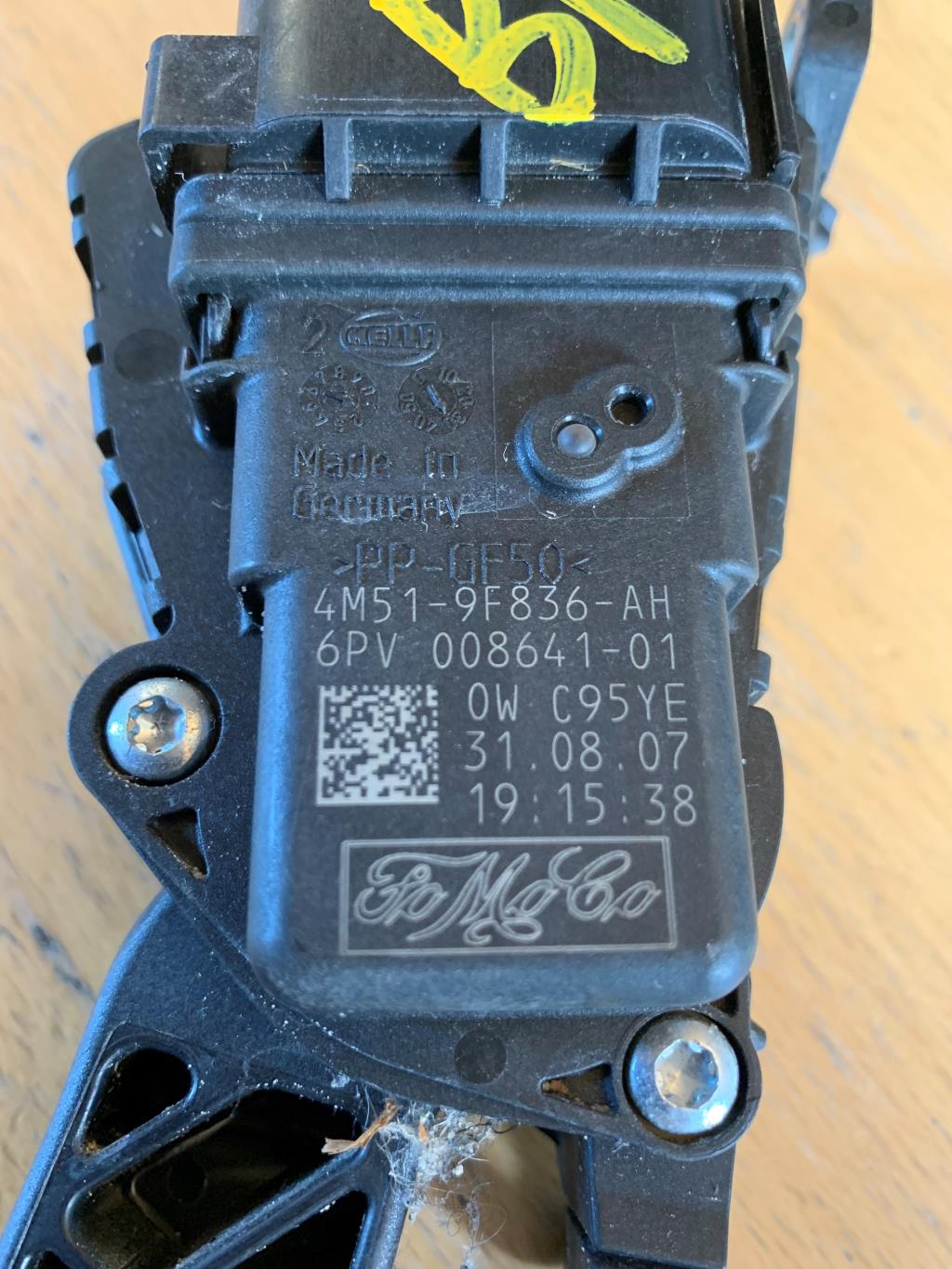 Brugt Ford Focus (05-08) Speederpedal med kun 339.000 Km. fra Autogenbrug / Autoophug