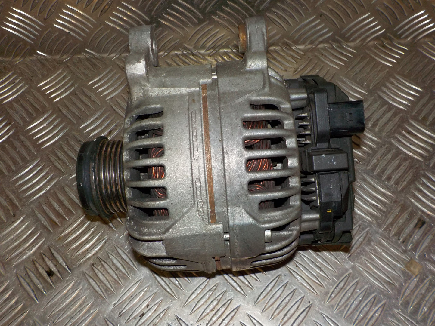 Brugt Audi A4 (8D) (95-01) Generator med kun Ukendt Km. fra Autogenbrug / Autoophug