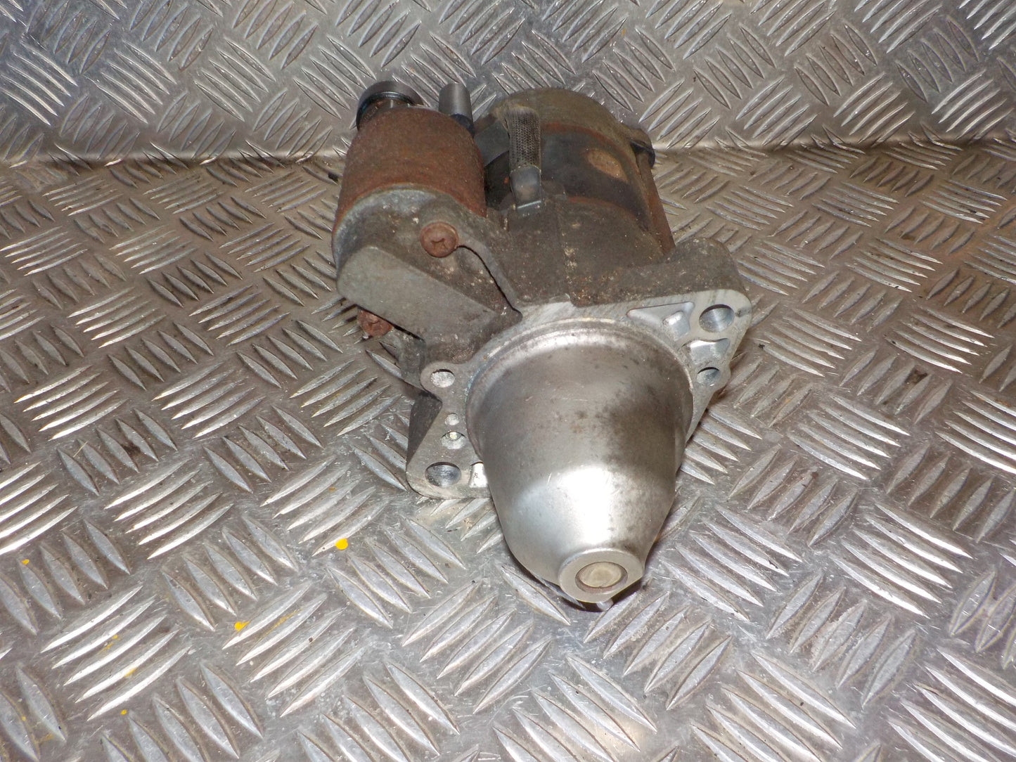 Brugt Honda Fr-V (05-09) Starter med kun 415.000 Km. fra Autogenbrug / Autoophug