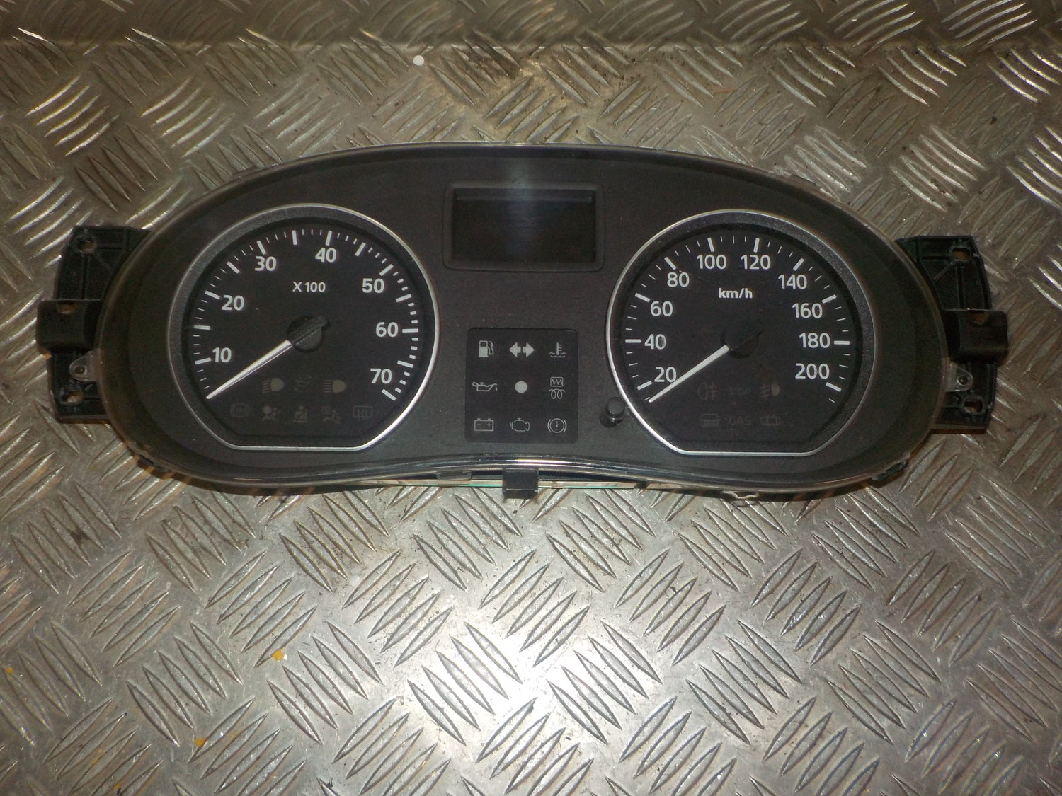 Brugt Dacia Logan (04-->) Instrument M/Omdr.Tæller - Speedometer med kun 157.000 Km. fra Autogenbrug / Autoophug