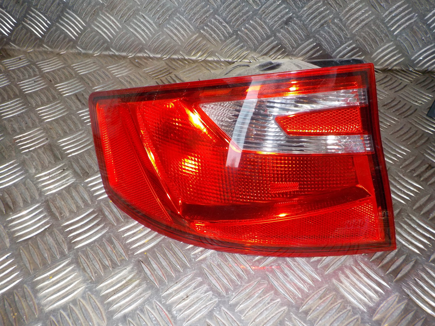 Brugt Seat Toledo (12-->) Baglygte med kun 131.000 Km. fra Autogenbrug / Autoophug
