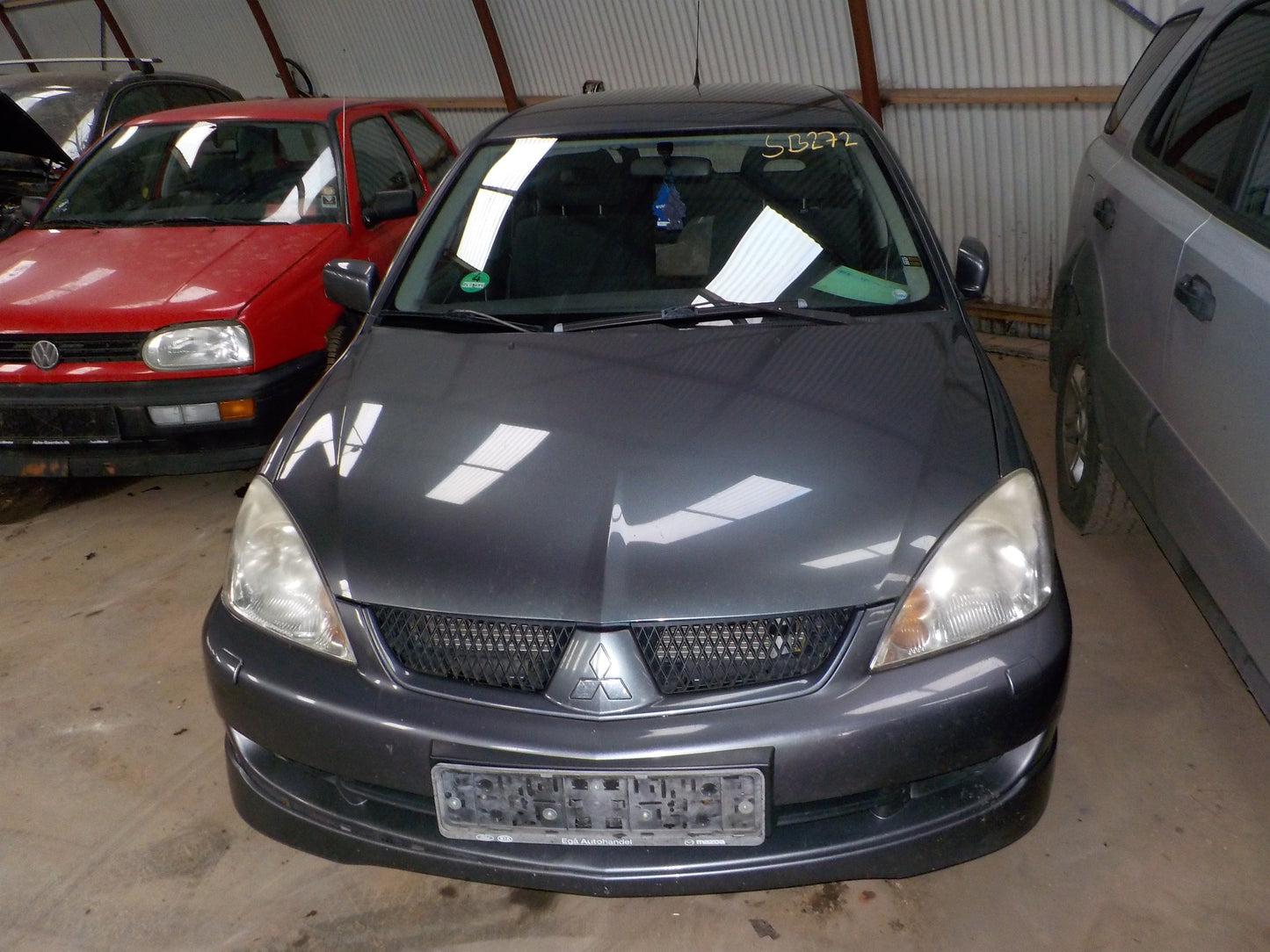 Brugt Mitsubishi Lancer (01-07) Pluk-Selv-Bil med kun 200.000 Km. fra Autogenbrug / Autoophug