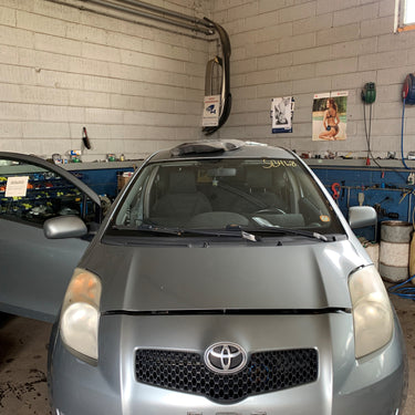 Original TOYOTA YARIS (06-11) BIL UNDER OPHUG Til Danmarks laveste pris. | Mere end 60.000 brugte reservedele på lager | 24 timers levering | 24/7 Support via Livechat