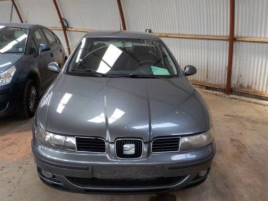 Brugt Seat Toledo (99-05) Pluk-Selv-Bil med kun 446.000 Km. fra Autogenbrug / Autoophug