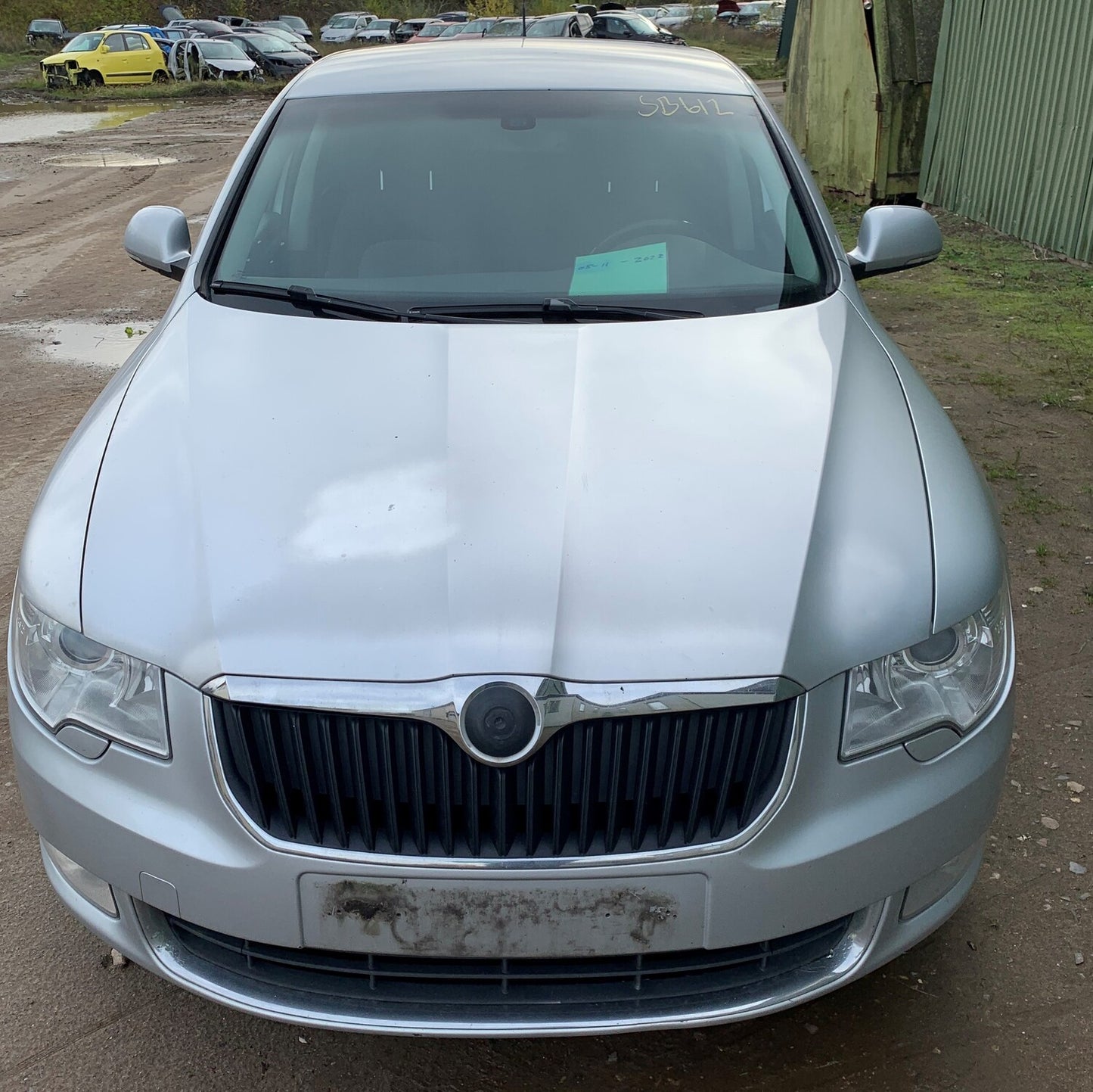 Brugt Skoda Superb (B6) (08-->) Pluk-Selv-Bil med kun 288.000 Km. fra Autogenbrug / Autoophug