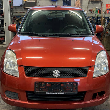 Original SUZUKI SWIFT (05-10) BIL UNDER OPHUG Til Danmarks laveste pris. | Mere end 60.000 brugte reservedele på lager | 24 timers levering | 24/7 Support via Livechat