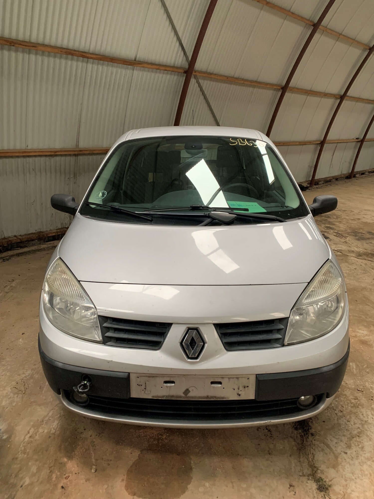 Brugt Renault Grand Scenic 2 (04-09) Pluk-Selv-Bil med kun Ukendt Km. fra Autogenbrug / Autoophug