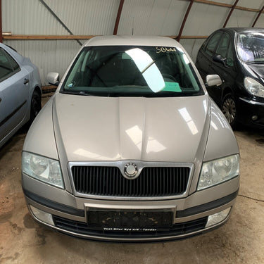 Original SKODA OCTAVIA (1Z) (04-13) BIL UNDER OPHUG Til Danmarks laveste pris. | Mere end 60.000 brugte reservedele på lager | 24 timers levering | 24/7 Support via Livechat