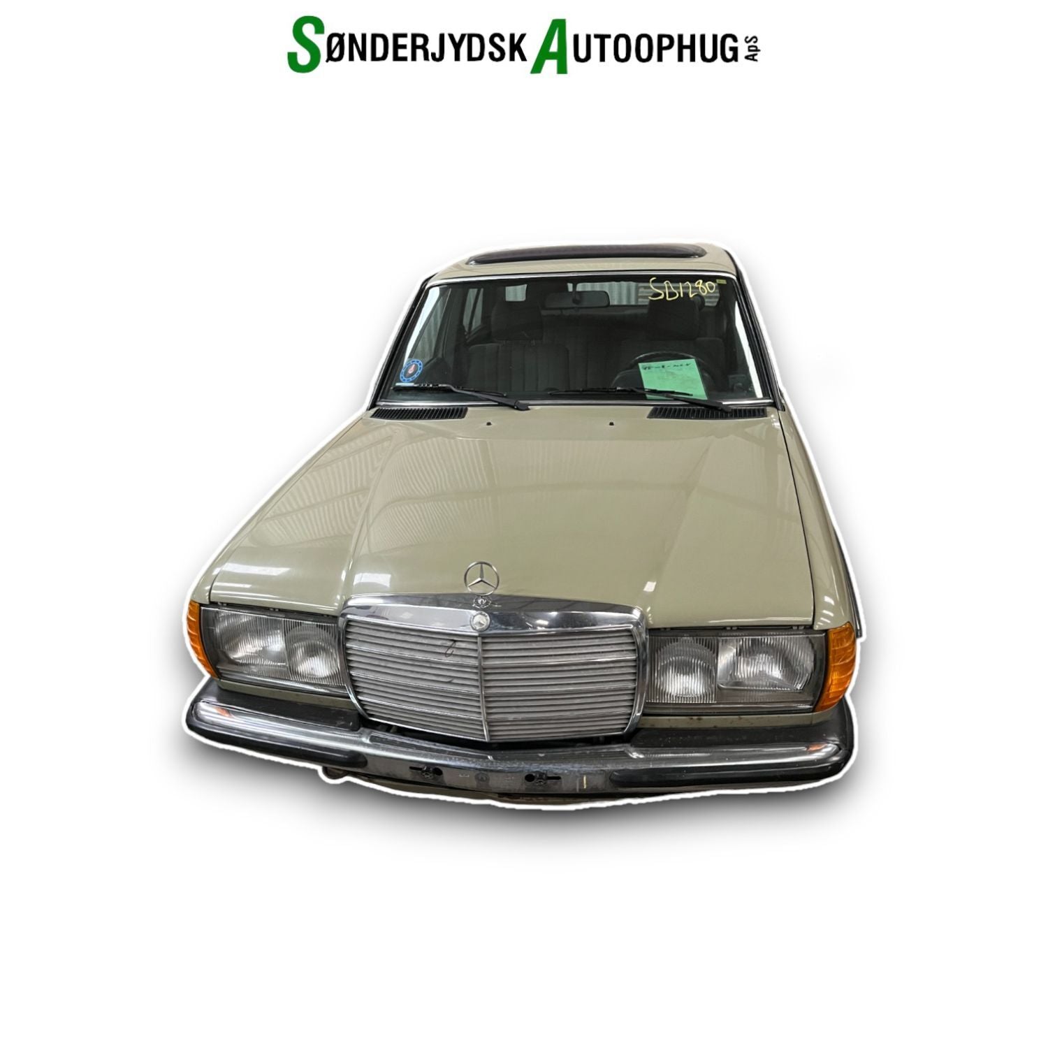 Brugt Mercedes 200 - W123 (76-85) Pluk-Selv-Bil med kun 281.000 Km. fra Autogenbrug / Autoophug