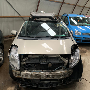 Original TOYOTA YARIS (06-11) BIL UNDER OPHUG Til Danmarks laveste pris. | Mere end 60.000 brugte reservedele på lager | 24 timers levering | 24/7 Support via Livechat